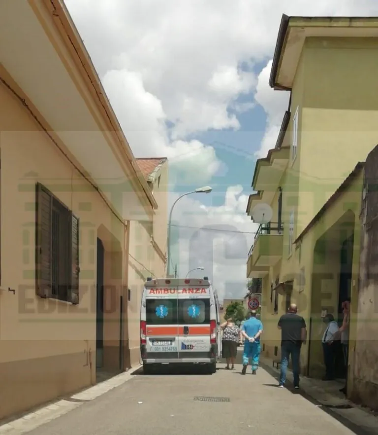 Casa in fiamme mentre prepara in pranzo, anziana ustionata. LE ULTIME