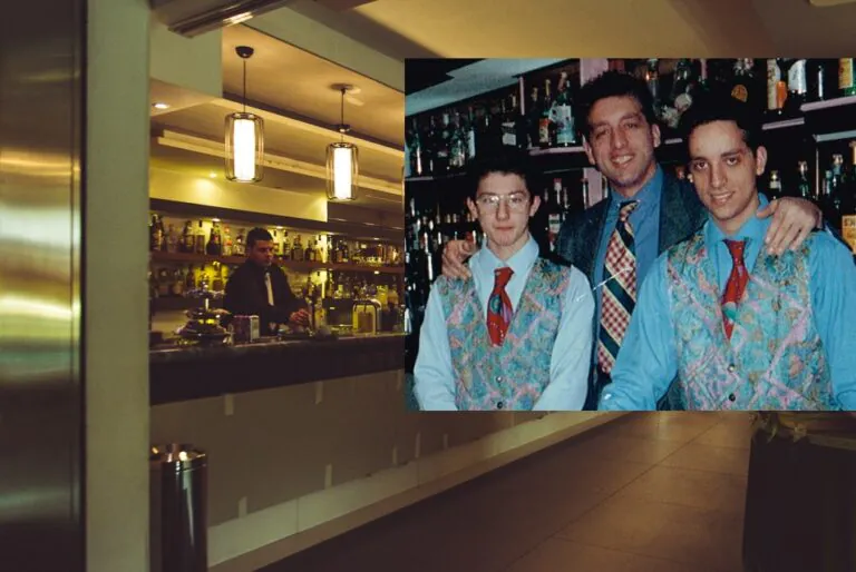 Cassa integrazione non arriva, titolare del bar anticipa stipendio ai dipendenti