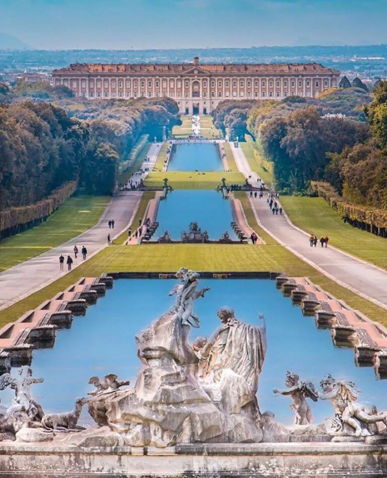 Countdown per la riapertura della Reggia di Caserta