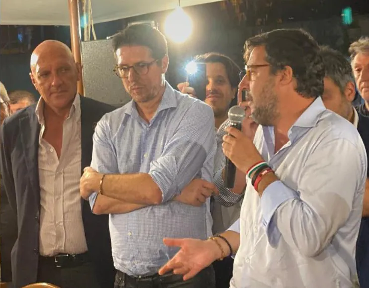 Salvini all’Anfiteatro: tra cena e collegamento tv si parla di elezioni