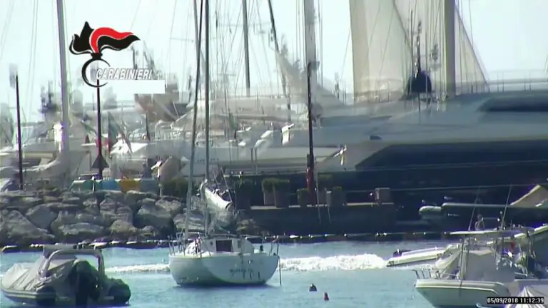 Yacht di lusso e traffico di rifiuti, blitz nel Casertano: 9 ordinanze