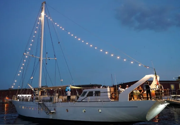 Festa da sogno in mare sul veliero per un giovane sanfeliciano (FOTO E VIDEO)