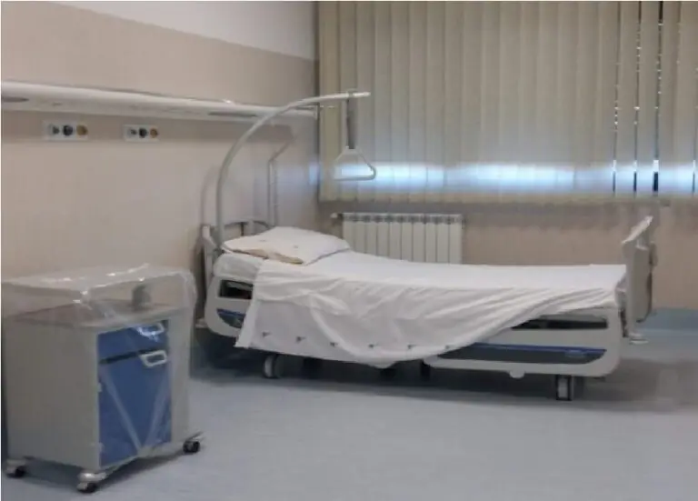 Covid spaventa Campania: 2 decessi in poche ore. Macellaio 46enne morto in 10 giorni