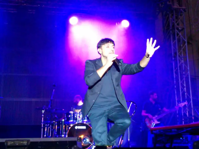 Maxi concerto nel Casertano con Gigi Finizio: garantita la sicurezza