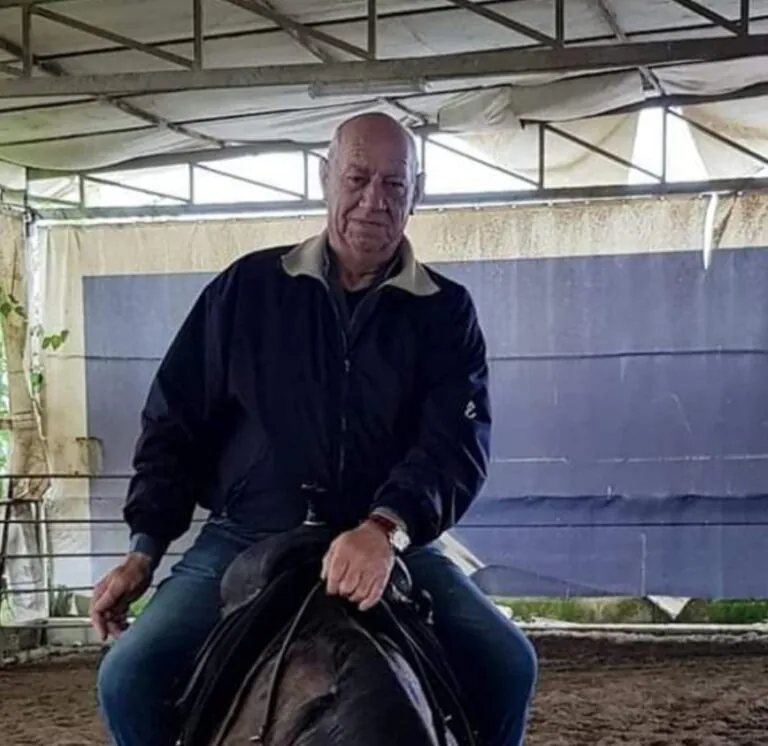 Città piange l’amico dei cavalli: addio Pietro