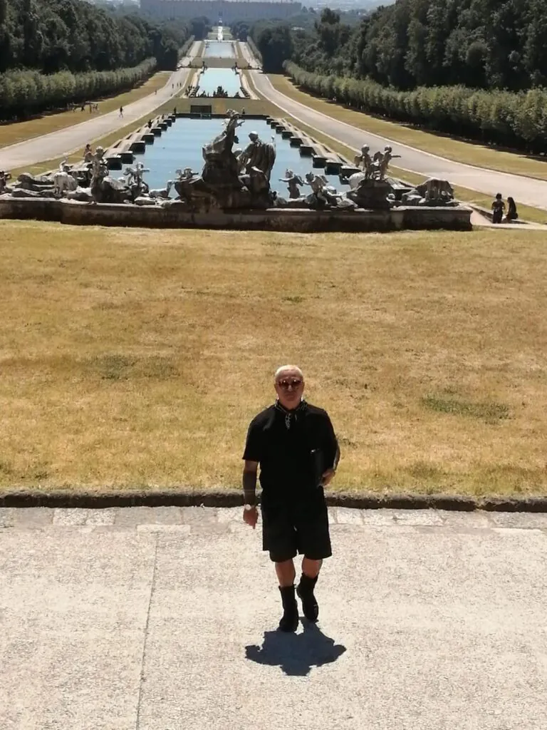 Viaggio nella Reggia di Caserta del broker Sforza, dalla distanza alle bici: ecco cosa c’è da migliorare