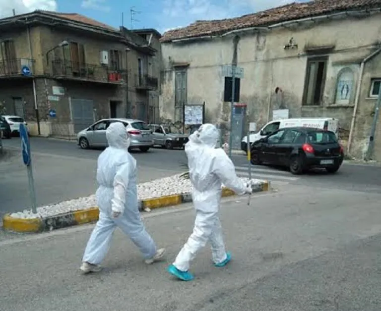 “Falsi infermieri anti-Covid: è allarme truffatori”