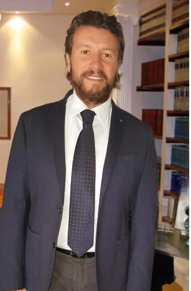 Pirozzi ufficializza la candidatura: l’avvocato Nuzzo tra i papabili riconfermati