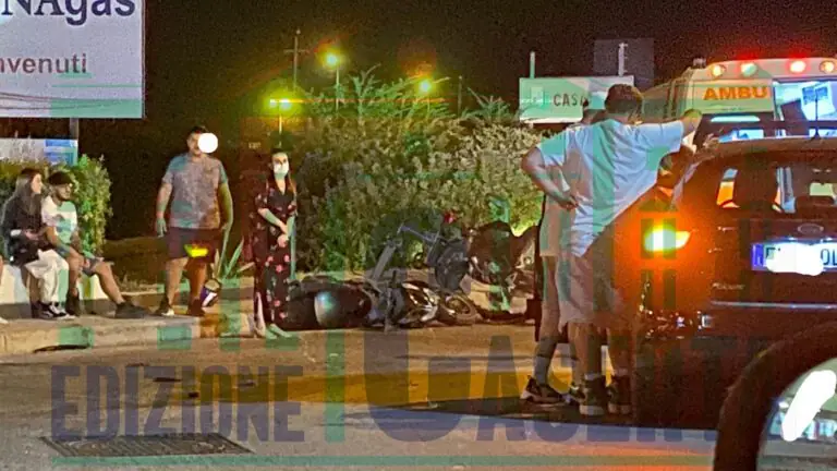 Auto contro moto all’imbocco dell’A1, ci sono feriti. Foto