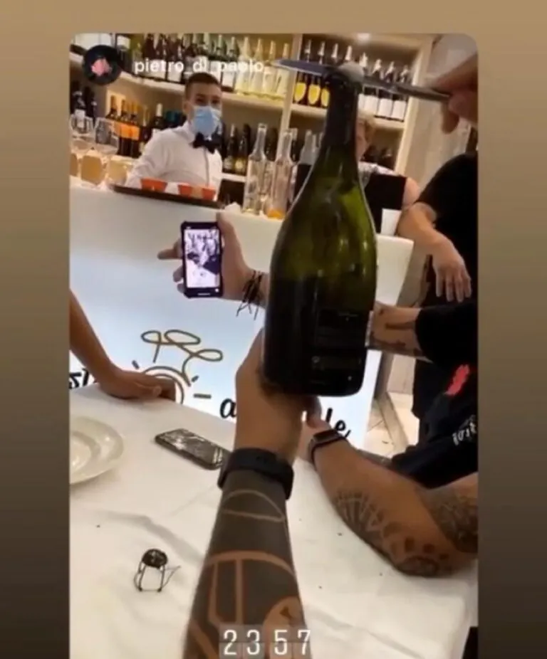 Sboccia champagne in noto ristorante di pesce: ennesima notte da vip per un disoccupato (VIDEO)