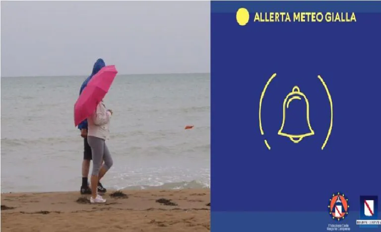 In vacanza con la pioggia: scatta allerta meteo in Campania. Località di mare sotto attacco