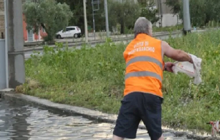 Prima grandinata d’agosto mette in ginocchio la Valle: danni alle coltivazioni