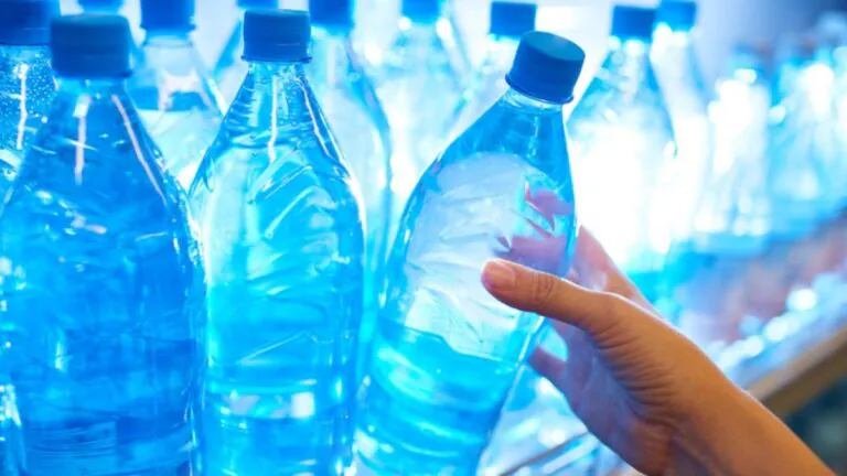 Lidi che impediscono di portare l’acqua in spiaggia, scattano le denunce