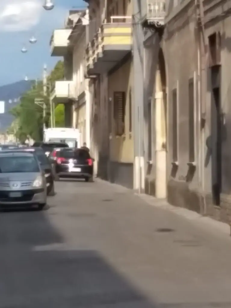 Carabiniere falciato in bicicletta da una macchina