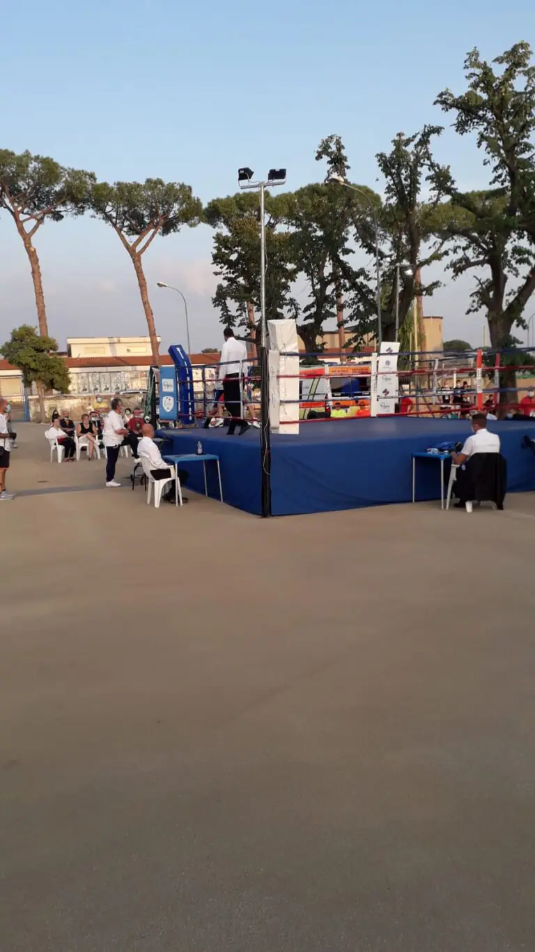 Maxi rissa durante incontro di boxe: la federazione condanna l’episodio