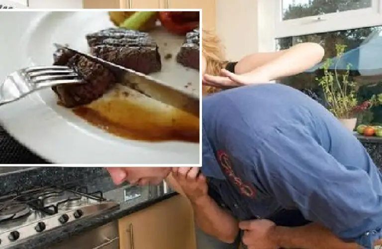 Rischia di soffocare durante il pranzo: paura in centro