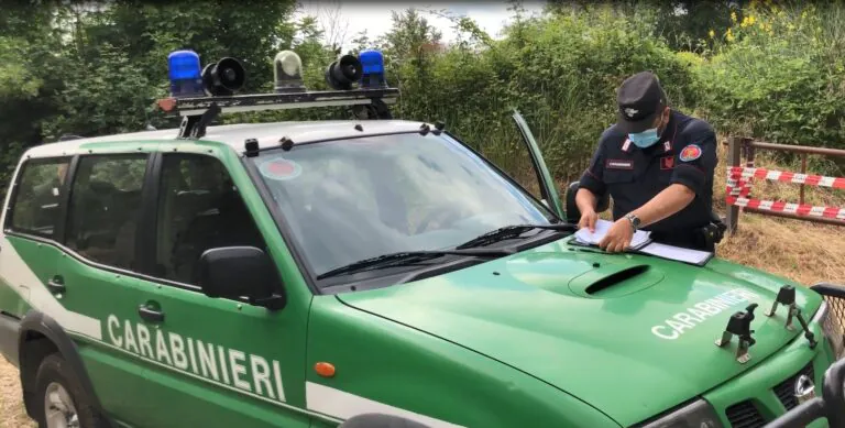 A spasso per la frazione con gli scarti dell’edilizia: fermato dai carabinieri