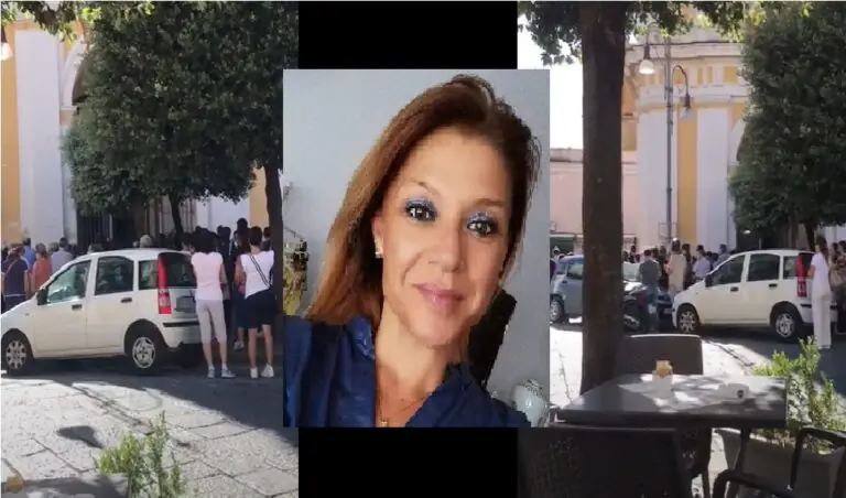 Città si è fermata per Marianna: lacrime per l’addio. VIDEO