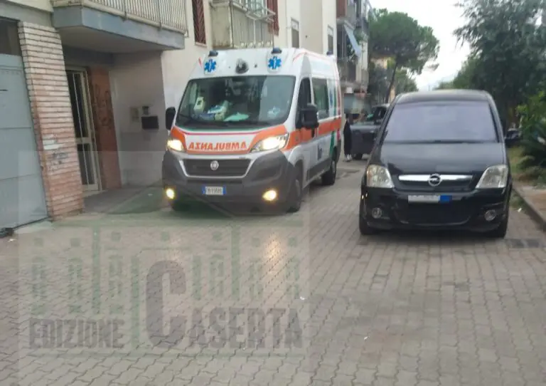 Choc nel rione, trovata morta sul pavimento di casa