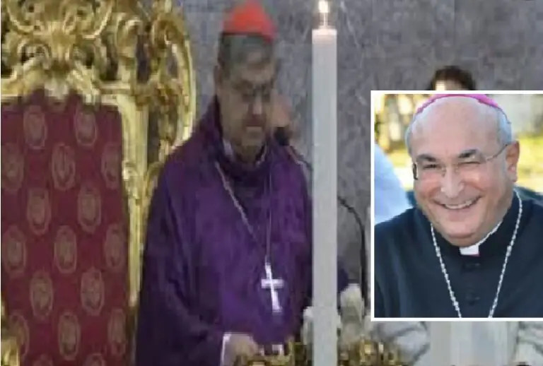 Lutto cittadino per il vescovo: l’addio celebrato da Sepe