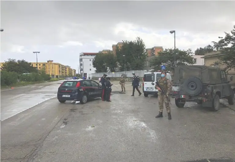 Blitz in due province, 9 nei guai: scattano anche i sequestri. FOTO