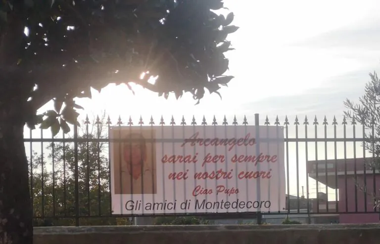 Dramma nella frazione, 58enne trovato cadavere in bagno