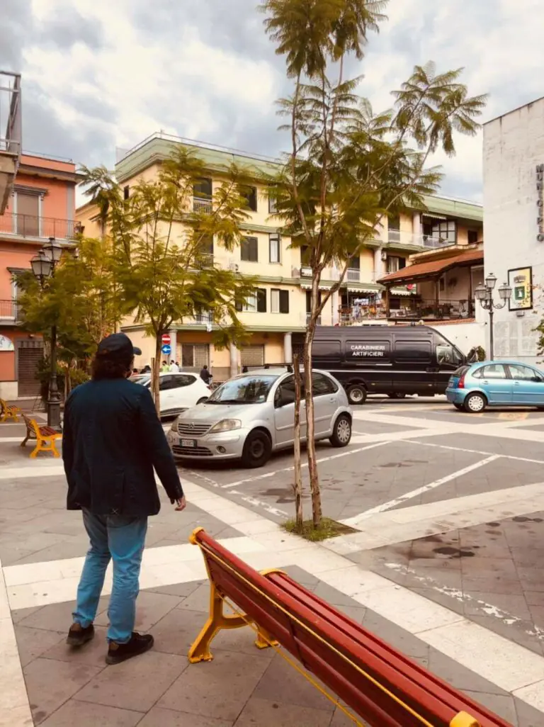 Allarme bomba in Municipio: verifiche in corso. Strade chiuse al traffico