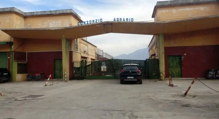 Convocato il consiglio comunale: attesa per il destino dell’area dell’ex Consorzio Agrario