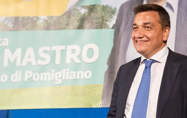 Coprifuoco per i minori di 16 anni, c’è l’ordinanza del sindaco Del Mastro
