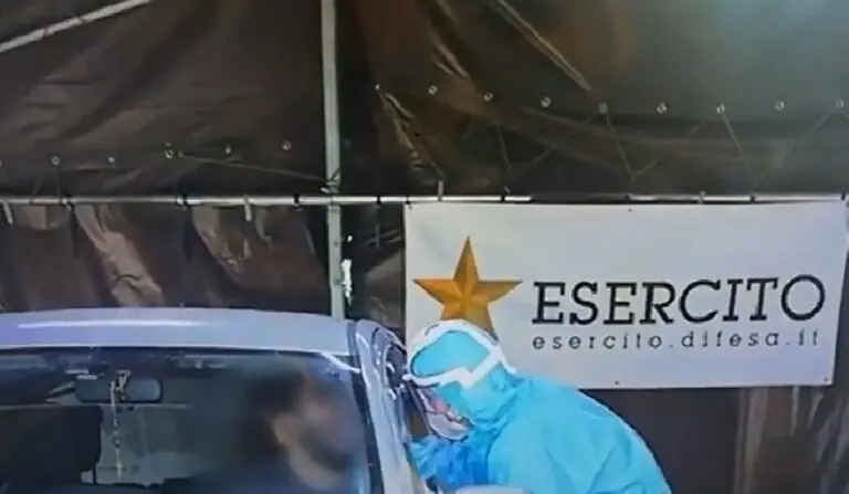 Esercito in campo per i tamponi, 19 tende in Regione: 3 nel Casertano