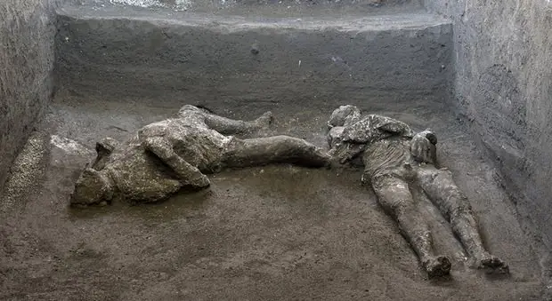 Pompei torna a far parlare di se:”Trovati integri i corpi di due fuggiaschi”
