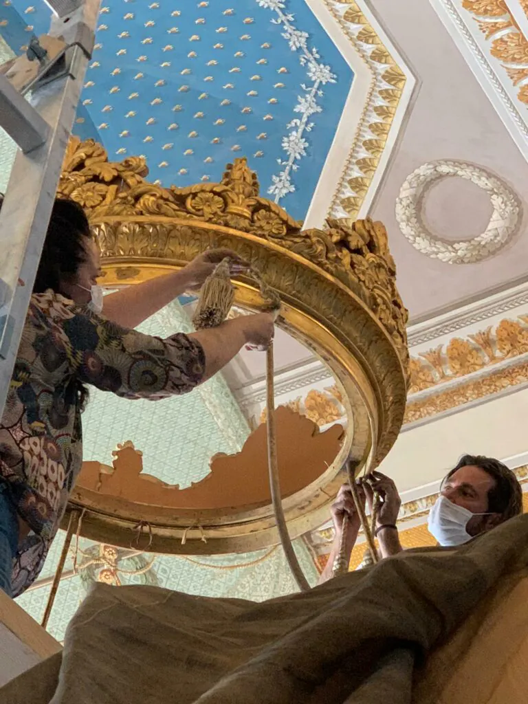 Restauro dei letti di Francesco II e di Gioacchino Murat alla Reggia di Caserta