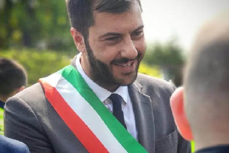 Sindaco guarisce dopo 24 giorni di isolamento. Aveva perso la nonna per Covid