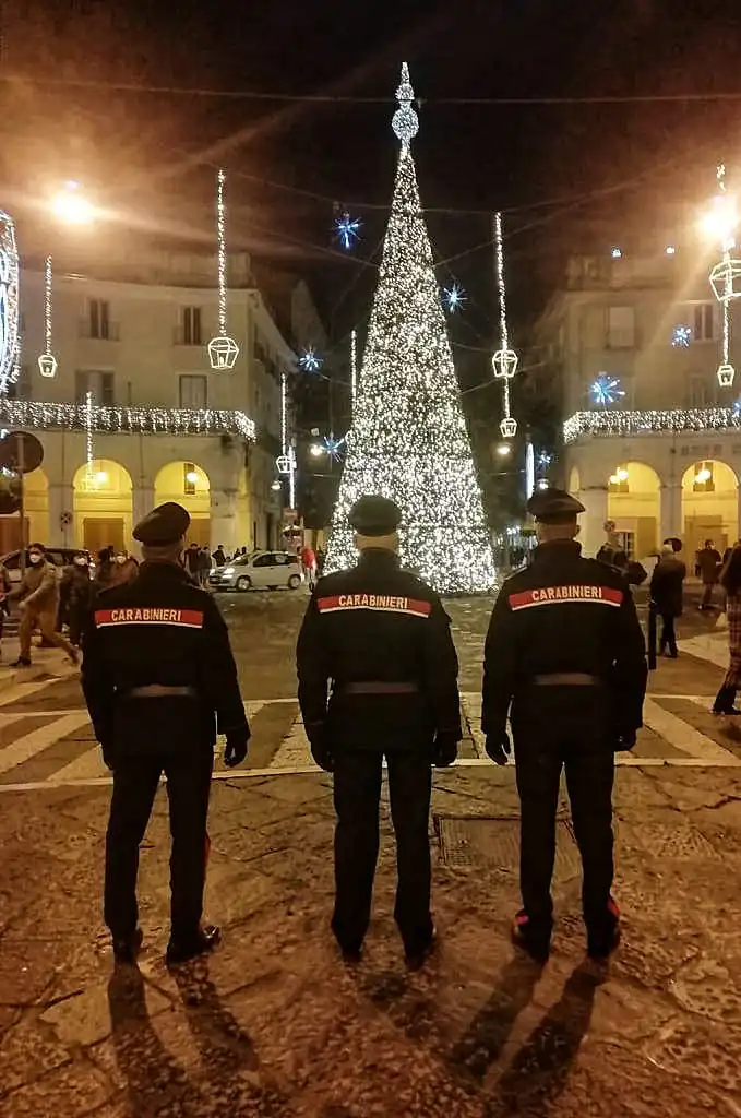 Operazione Capodanno sicuro, arresti e denunce. Requisiti pure botti. Foto