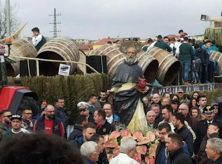 Sant’Antuono 2021: il parroco annuncia la nascita di un nuovo comitato