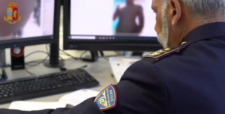 Scoperte chat pedofile con 432 utenti: ci sono anche prof, ottico e insospettabili