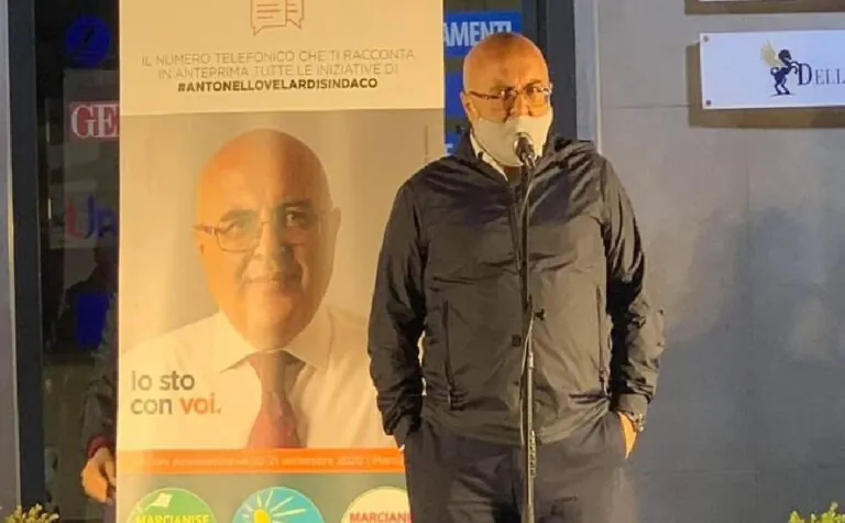 In classe dal 9, Velardi difende riapertura: “Situazione cambiata. Lo dicono pure i presidi”