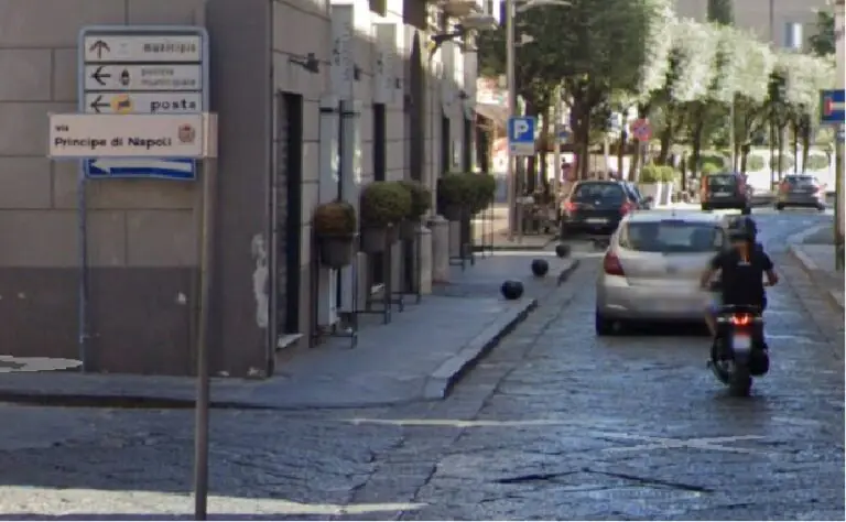 Investito da una Panda, paura in centro