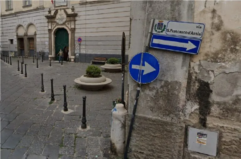 “Non respira”: corsa in ospedale per un giovane dopo malore in strada