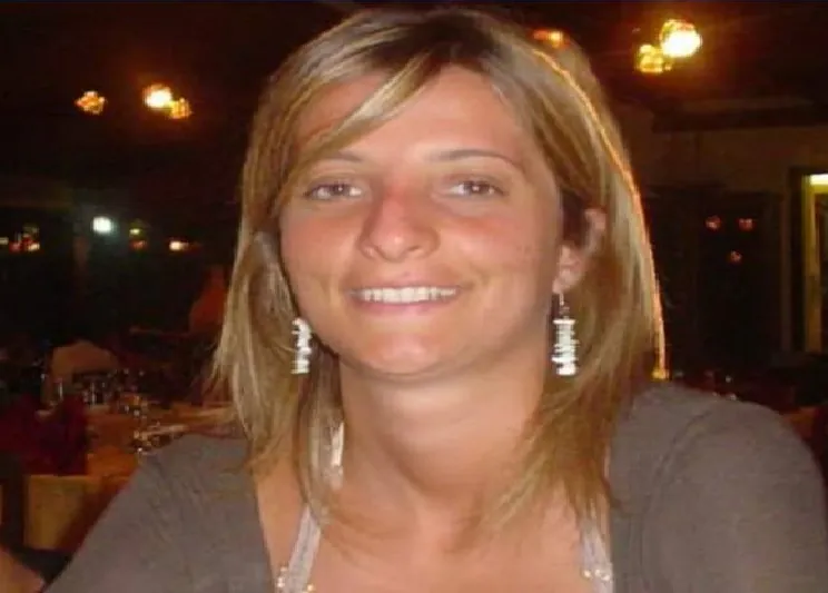Infermiera e mamma muore a 37 anni nella notte: lascia due bimbi