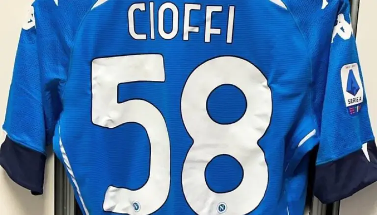 Il Napoli torna a vincere, Cioffi non entra in campo ma porta fortuna agli azzurri