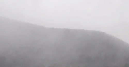 Nevica sulle vette della Valle
