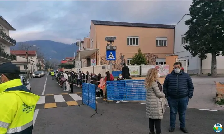 Nuove misure per gli ingressi a scuola: soddisfatto il sindaco