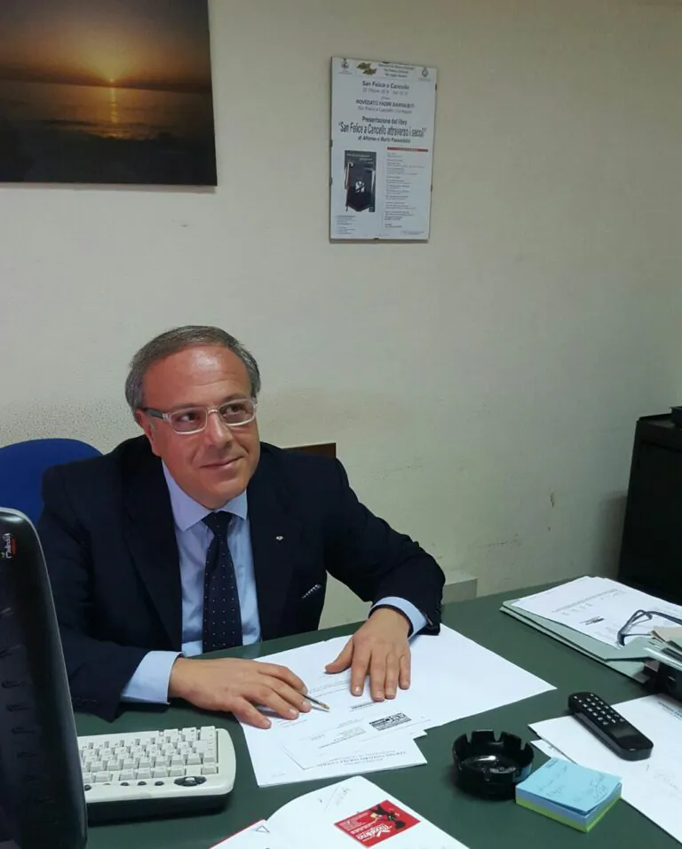 Lutto in città: addio all’ex sindaco Mario Passariello