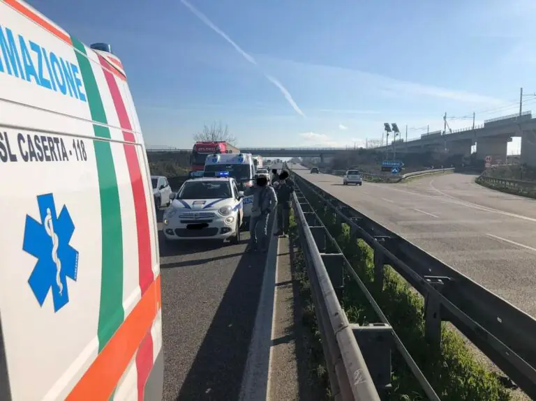 Tamponamento a catena sulla Provinciale. Foto