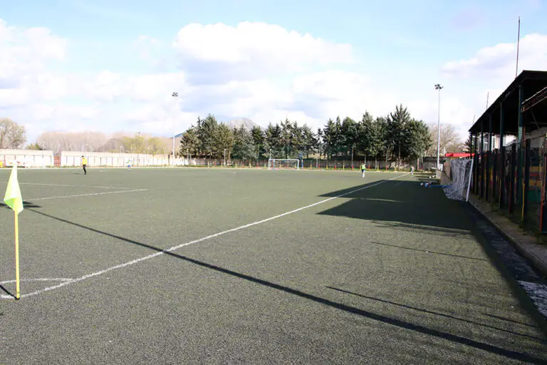 Stadio da rifare, ma i fondi non arrivano: “Si sono dimenticati di partecipare al bando”