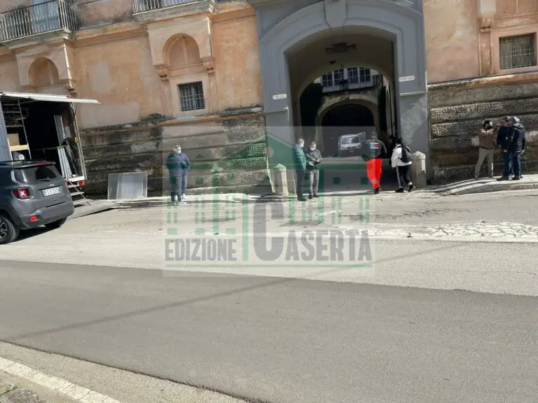 VIDEO E FOTO DAL SET. Ecco Gomorra 5 in azione: la scena cult. C’è anche Ciro
