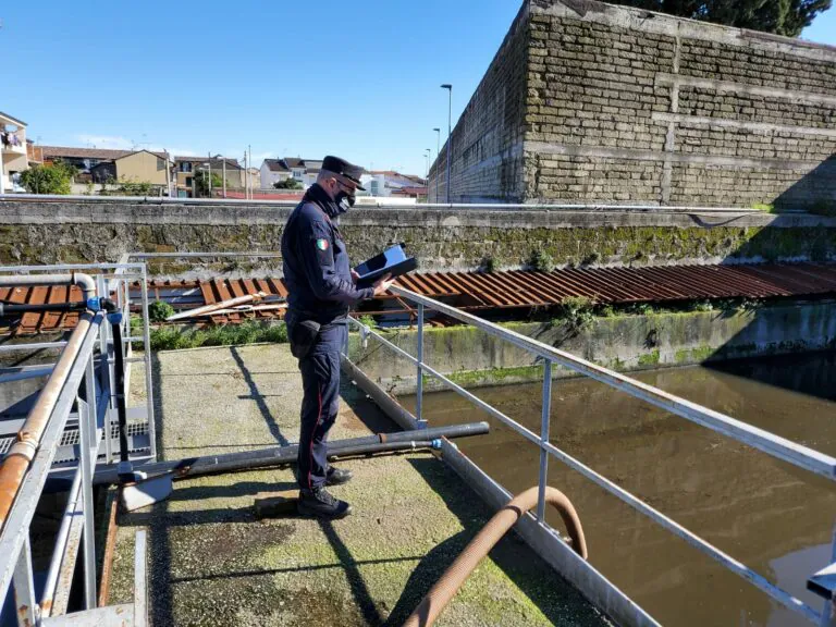 Blitz nello stabilimento di macellazione. Impianto di depurazione non va. Imprenditore nei guai