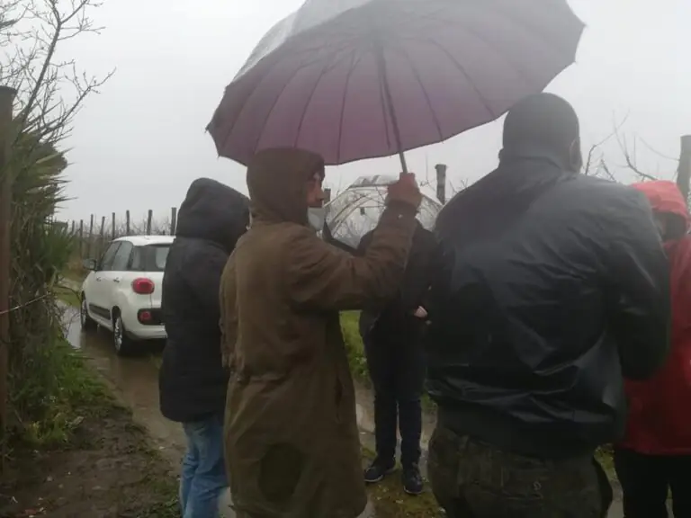 Muore carbonizzato a 49 anni, scoperta l’origine del rogo. Sentito il proprietario del terreno