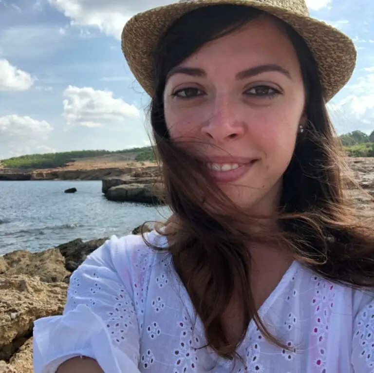 Choc nella frazione: muore una ragazza di 27 anni. Fissati i funerali